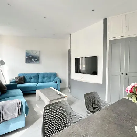 Apartment Of 38 M2 With Sea View In Cannes